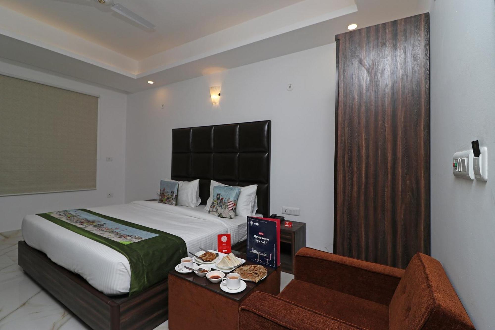 OYO 10274 Hotel Aamara Neu-Delhi Exterior foto