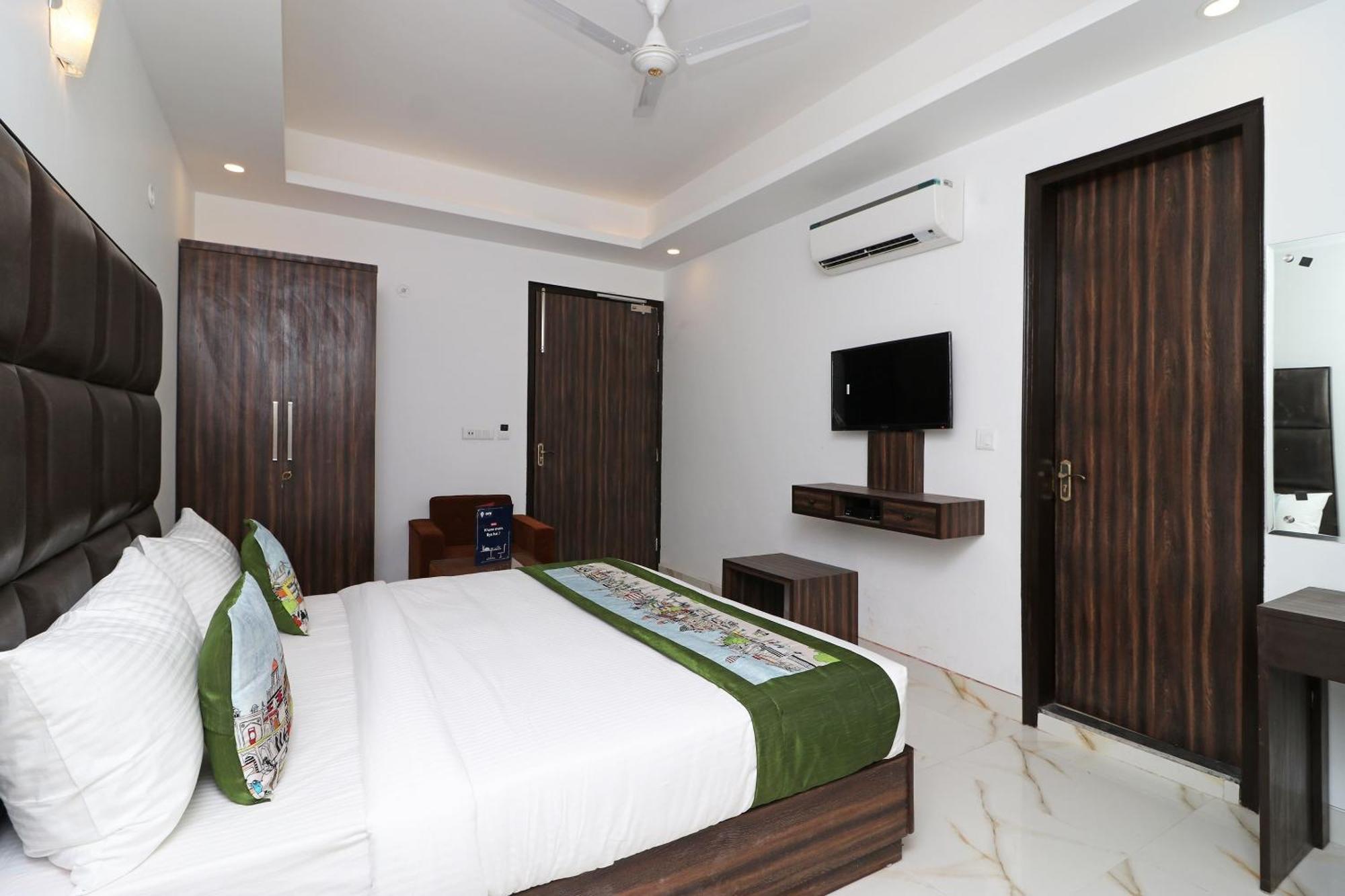 OYO 10274 Hotel Aamara Neu-Delhi Exterior foto