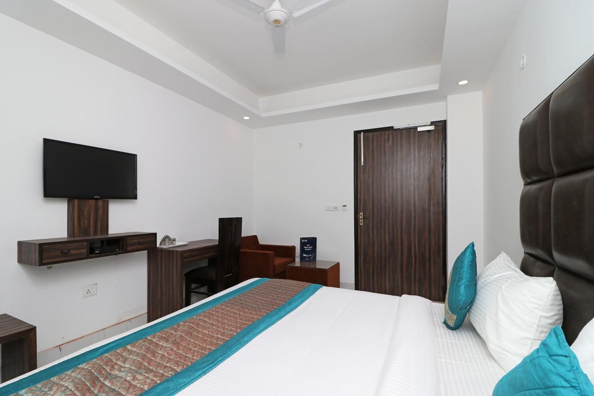 OYO 10274 Hotel Aamara Neu-Delhi Exterior foto